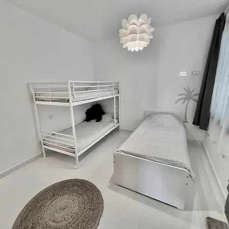 Luxury Garden Apt Pool, Sauna, Hammam, Near Golf Apartment *