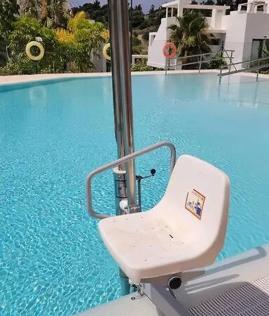 Apartment Luxury Garden Apt Pool, Sauna, Hammam, Near Golf