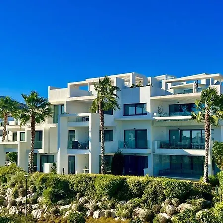 Luxury Garden Apt Pool, Sauna, Hammam, Near Golf Apartment *