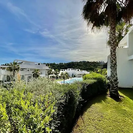 Luxury Garden Apt Pool, Sauna, Hammam, Near Golf Apartment Estepona